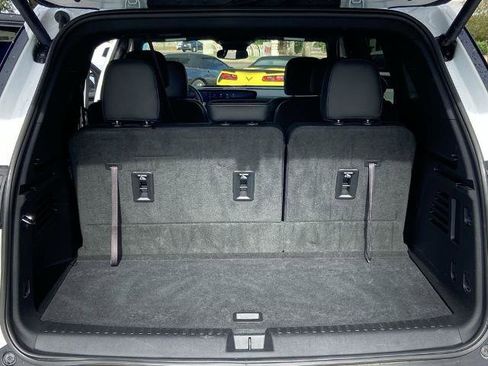 Used 2025 Buick Enclave Preferred image 22