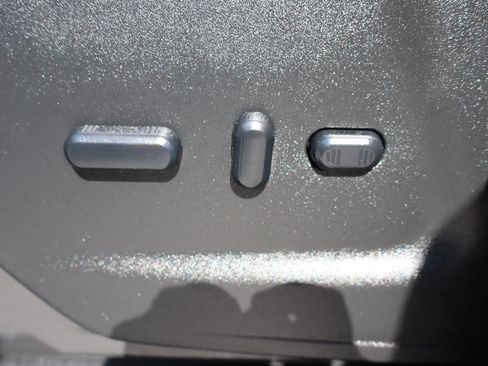 Used 2024 Ford Transit 350 XLT image 8