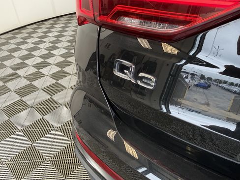Used 2025 Audi Q3 2.0T Premium AWD/4WD image 15