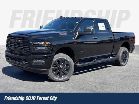 New 2026 RAM 2500 Big Horn AWD/4WD image 1