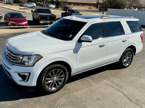 Used 2020 Ford Expedition Limited image 5