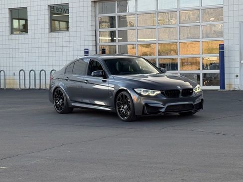 Used 2018 BMW M3 image 4