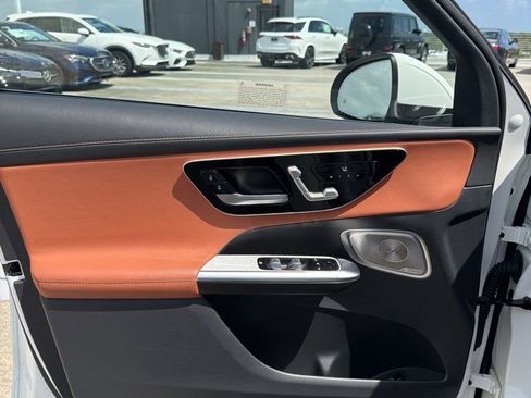 Certified 2023 Mercedes-Benz GLC 300 4MATIC image 8