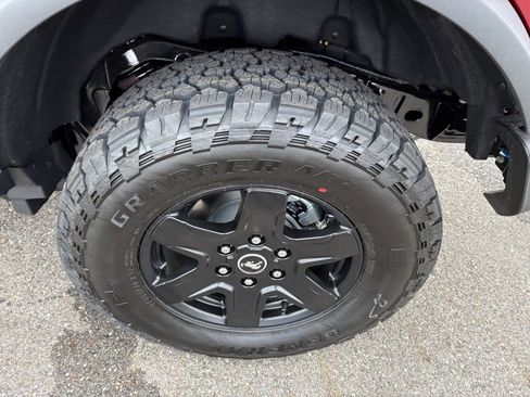 New 2025 Ford Bronco Big Bend w/ Black Appearance Package image 14