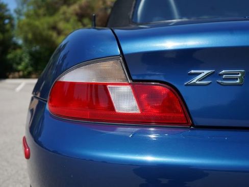 Used 2001 BMW Z3 3.0i RWD image 34