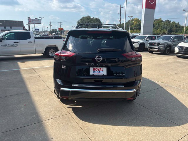 Used 2025 Nissan Rogue Platinum FWD image 6
