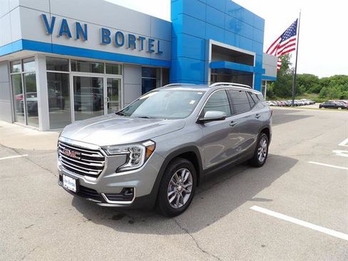 Certified 2023 GMC Terrain SLT w/ LPO, Floor Liner Package AWD/4WD image 1