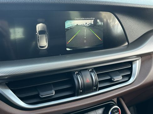 Used 2018 Alfa Romeo Stelvio Ti Sport image 28