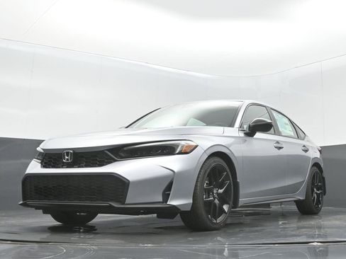 Used 2025 Honda Civic Sport image 7