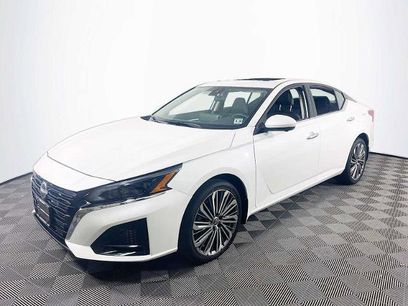 Certified 2025 Nissan Altima 2.5 SL