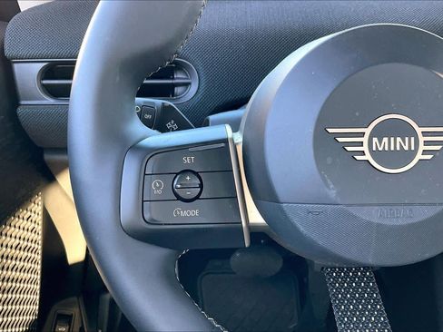 Certified 2025 MINI Cooper S image 24