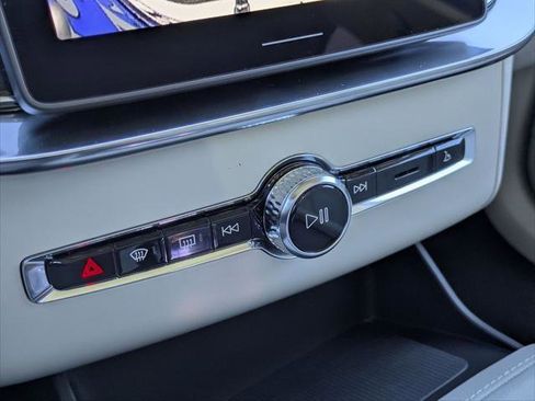 New 2026 Volvo XC90 T8 Ultra w/ Protection Package Premier image 8