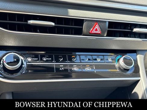 Used 2023 Hyundai Sonata SE FWD image 13