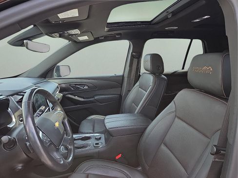 Used 2022 Chevrolet Traverse High Country AWD/4WD image 9