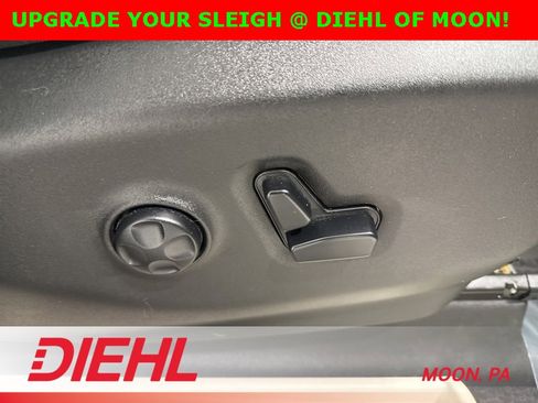 Certified 2020 Chrysler Pacifica Touring-L Plus image 17