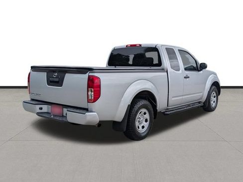 Used 2019 Nissan Frontier S RWD image 5