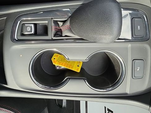 Certified 2023 Chevrolet Equinox RS image 20