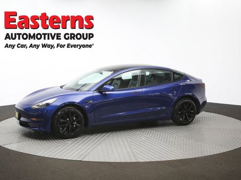 Used 2021 Tesla Model 3 Standard Range Plus image 56