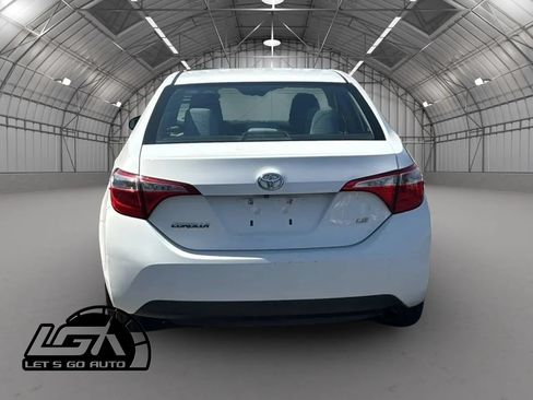 Used 2015 Toyota Corolla LE FWD image 6