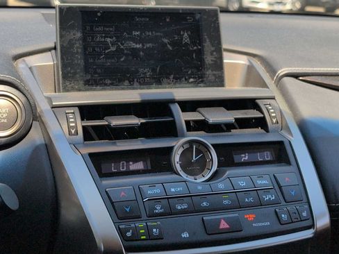 Used 2015 Lexus NX 200t AWD w/ Premium Package image 27