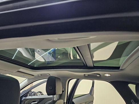 Used 2018 Jaguar F-PACE Premium AWD/4WD image 39