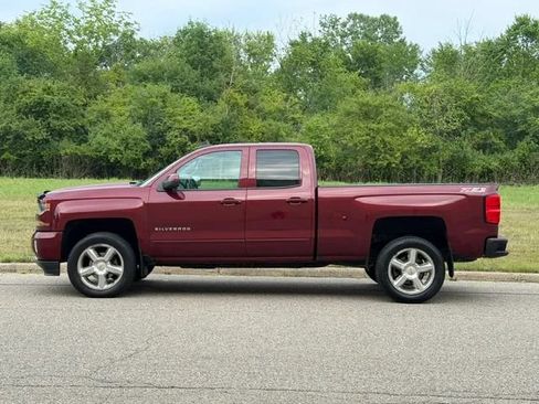 Used 2017 Chevrolet Silverado 1500 LT w/ All Star Edition AWD/4WD image 7