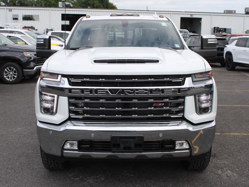 Used 2020 Chevrolet Silverado 2500 LTZ w/ LTZ Plus Package AWD/4WD image 2