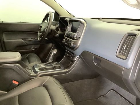 Used 2022 Chevrolet Colorado Z71 w/ Safety Package AWD/4WD image 26