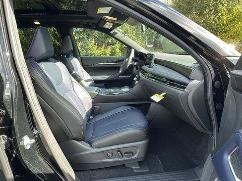 New 2026 INFINITI QX60 Sport image 9