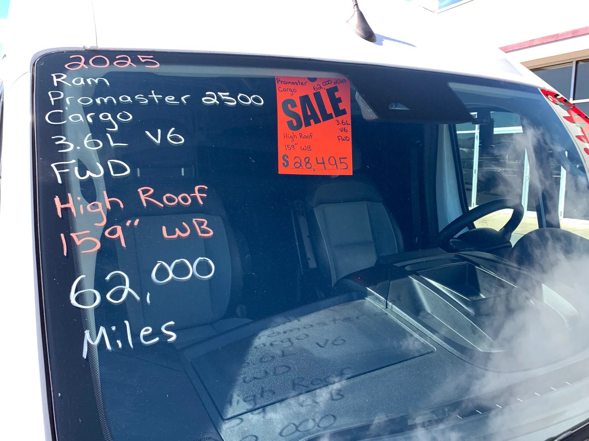 Used 2025 RAM ProMaster 2500 w/ Convenience Group FWD image 3