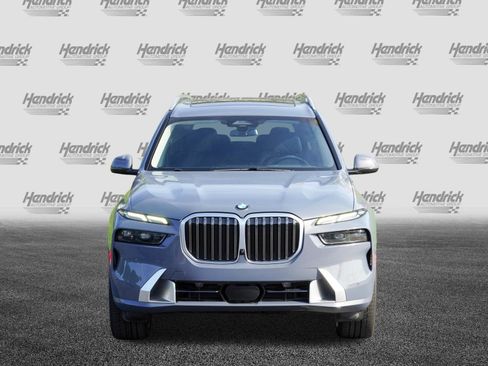 Used 2024 BMW X7 xDrive40i w/ Premium Package AWD/4WD image 3