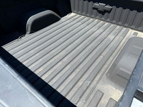 Used 2021 Chevrolet Silverado 1500 LTZ AWD/4WD image 7