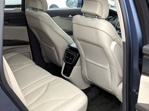 Used 2018 Lincoln MKX Reserve w/ Lincoln MKX Climate Package AWD/4WD image 14