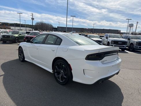 Used 2018 Dodge Charger R/T image 5