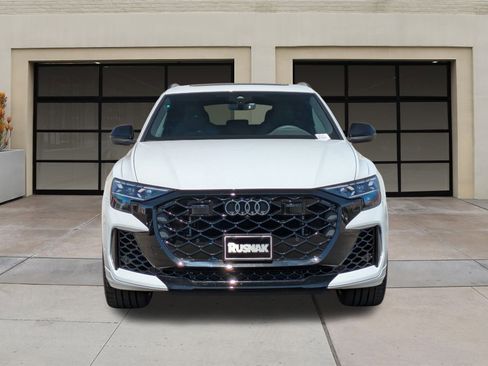 New 2025 Audi RS Q8 performance image 2