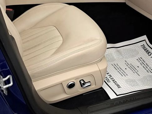 Used 2021 Maserati Levante S AWD/4WD image 33
