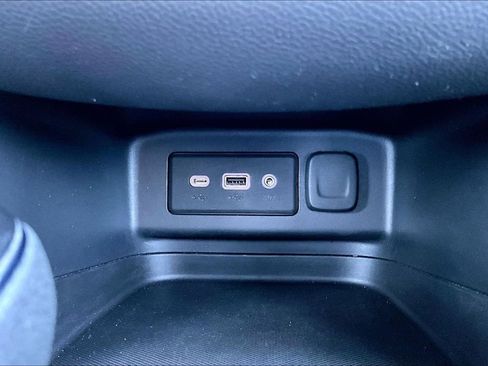 Used 2021 Chevrolet Equinox LT FWD image 12