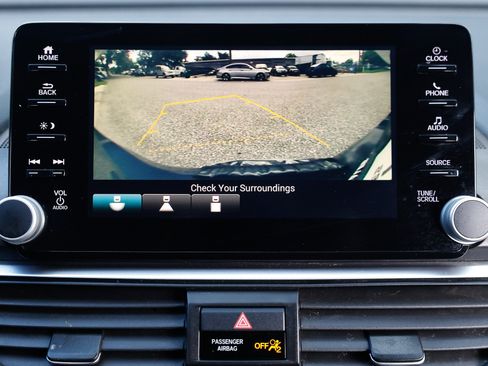 Used 2018 Honda Accord Sport image 35