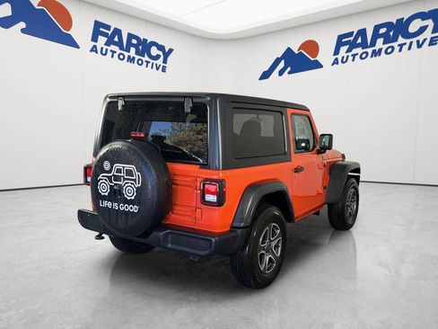 Used 2023 Jeep Wrangler Sport AWD/4WD image 5