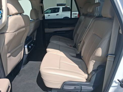 Used 2024 Ford Expedition Max XLT image 26