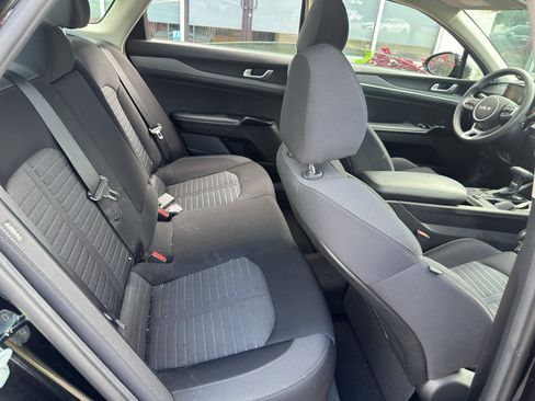 Used 2025 Kia K5 LXS FWD image 13