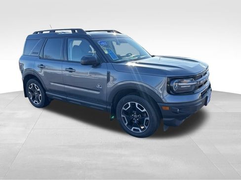 Used 2022 Ford Bronco Sport Outer Banks w/ Tech Package AWD/4WD image 9