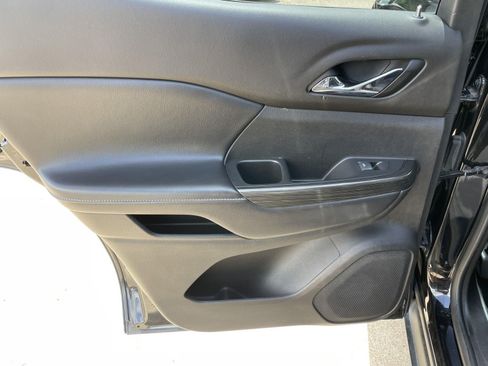 Used 2019 GMC Acadia SLT w/ Black Edition FWD image 42