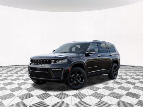 New 2026 Jeep Grand Cherokee L Limited w/ Limited Altitude Package AWD/4WD image 2