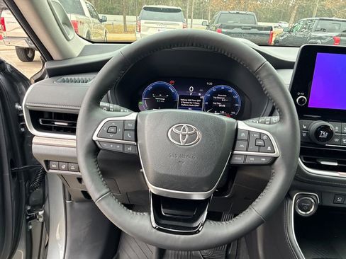 New 2026 Toyota Grand Highlander Limited image 24