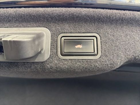 Used 2013 Audi A8 L 4.0T w/ Sport Design Pkg image 35