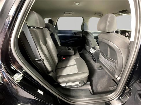 Certified 2023 Kia Sorento LX AWD/4WD image 25