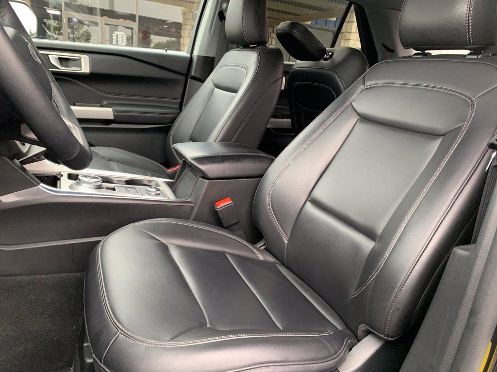 Certified 2024 Ford Explorer XLT w/ Equipment Group 202A AWD/4WD image 21