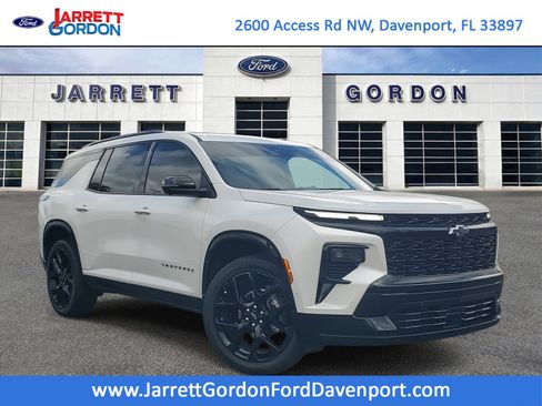 Used 2025 Chevrolet Traverse RS w/ LPO, Floor Liner Package image 1