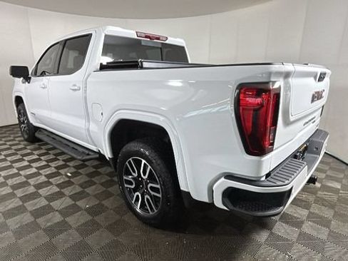 Used 2025 GMC Sierra 1500 AT4 w/ AT4 Premium Package AWD/4WD image 4